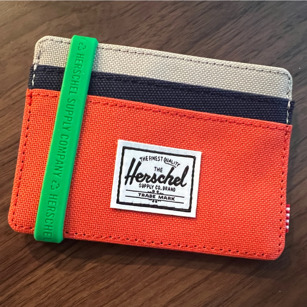 NWT - Herschel Supply Company Charlie Slim Wallet